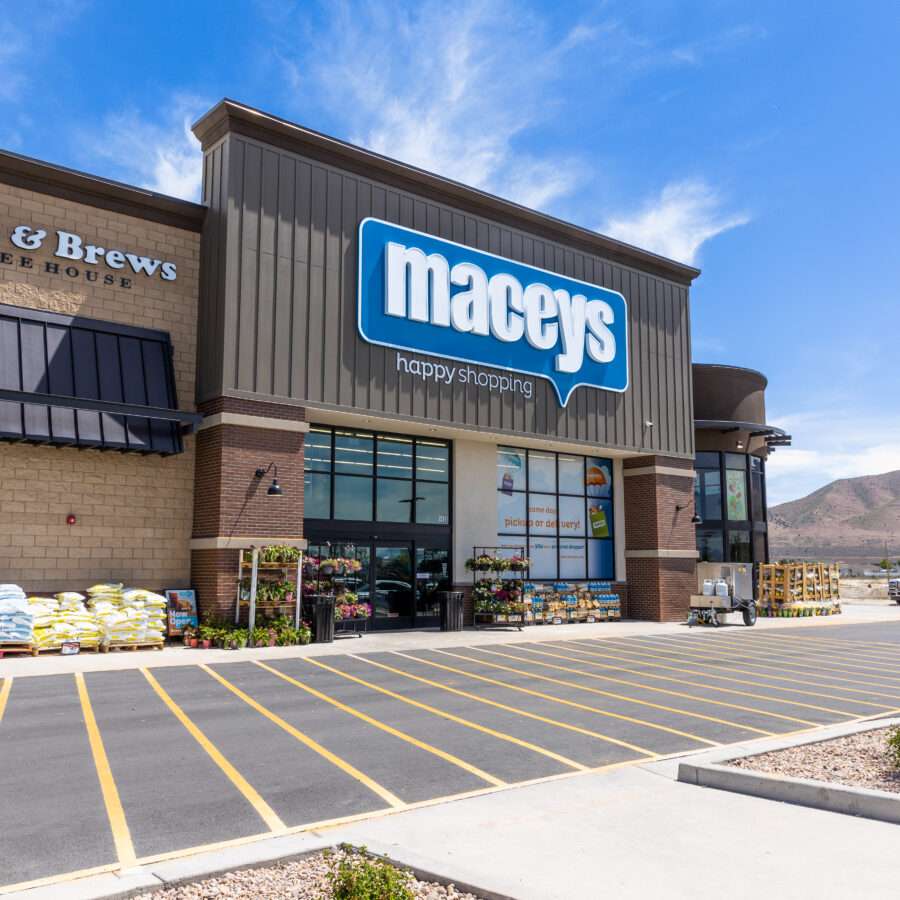 Macey’s Celebrates Grand Opening in Eagle Mountain Associated Food Stores